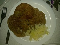 Bramboraky, zelny salat